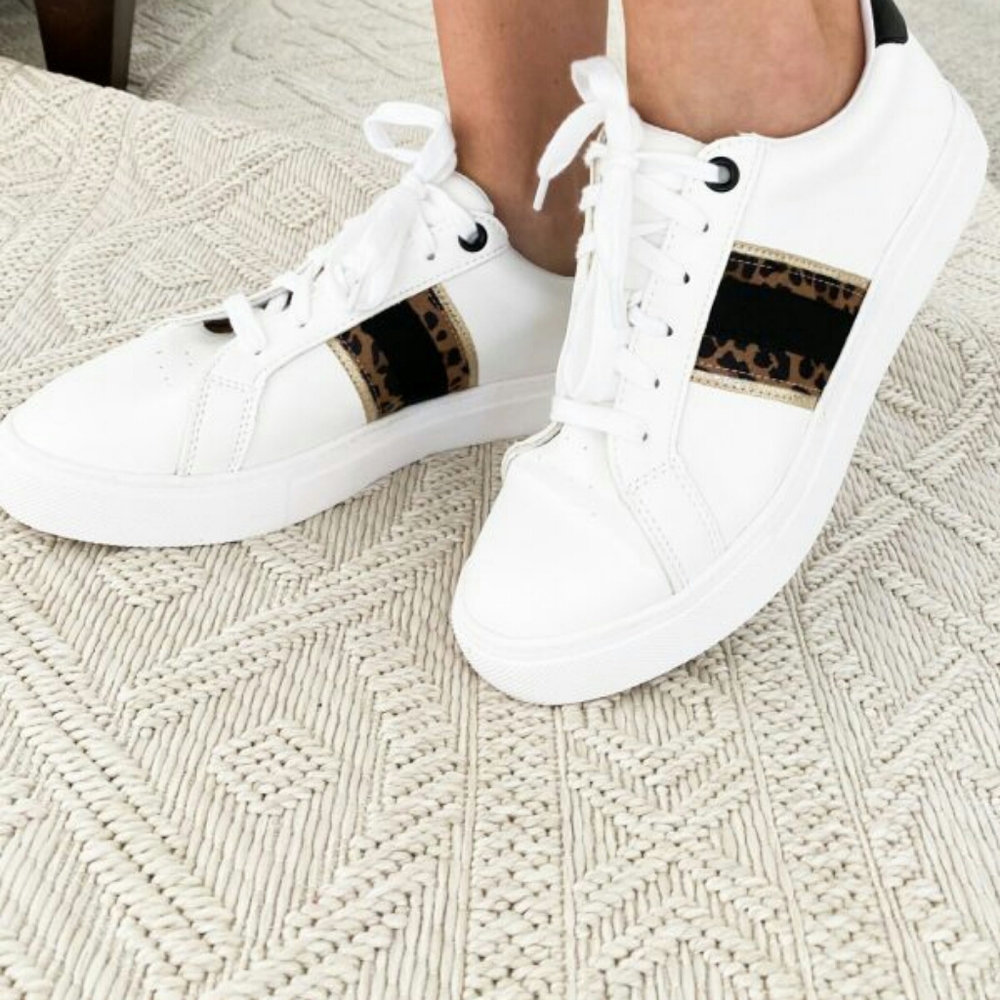 LAST 1 (SZ 10) White Leopard Memory Foam Fashion Sneakers - Picture 4 of 8